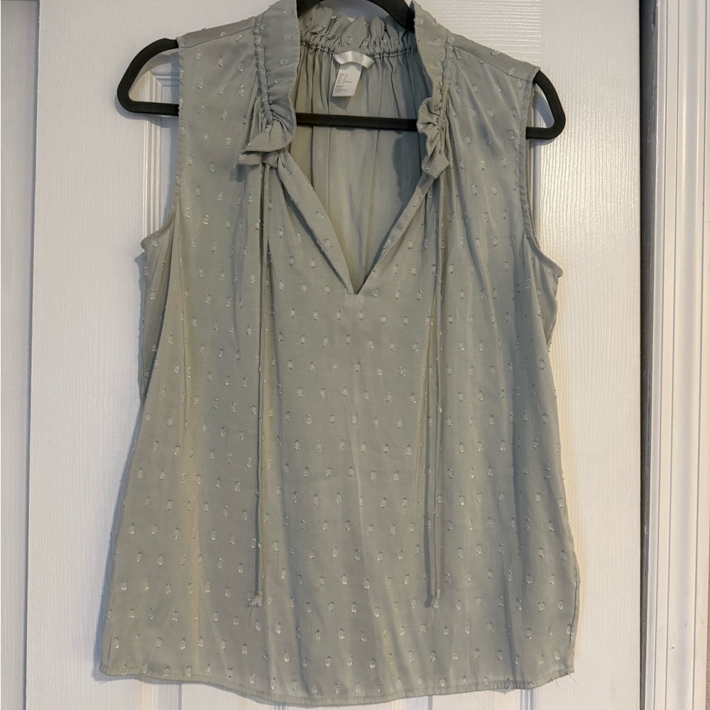 H&M Light Gray Sleeveless Ruffled Tie Front Blouse